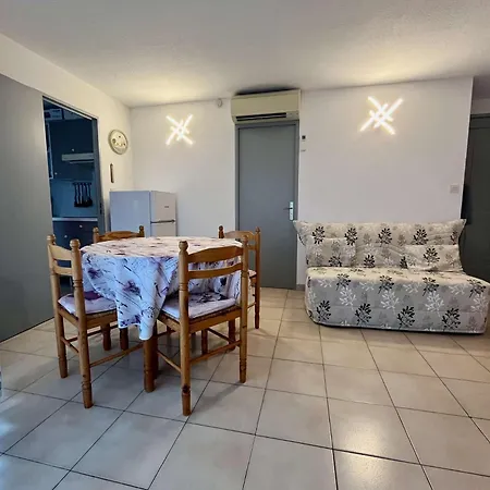 Ca250-208 2 Pieces 4 Personnes Sur *